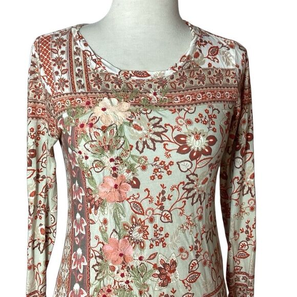 Sundance Embroidered Long Sleeve Top Women’s XS T-Shirt - Picture 2 of 7